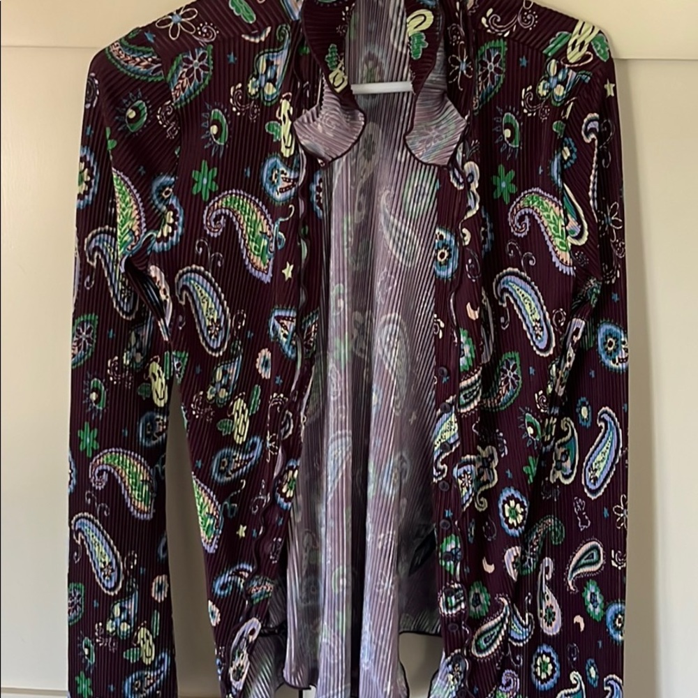 Women’s shirt